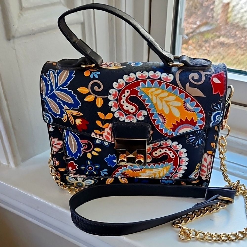 Vibrant Blue Crossbody Bag with Paisley Design and Gold Chain Strap